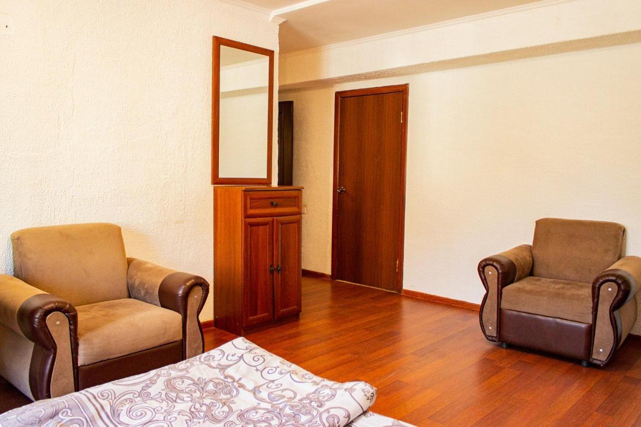 Nuri Hotel Karaganda Luaran gambar